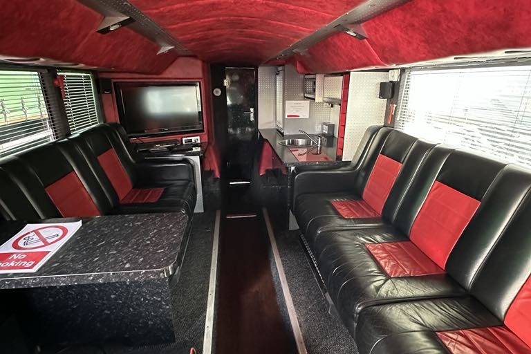 Comfortable Nightliner Travel Comfortable Nightliner Travel