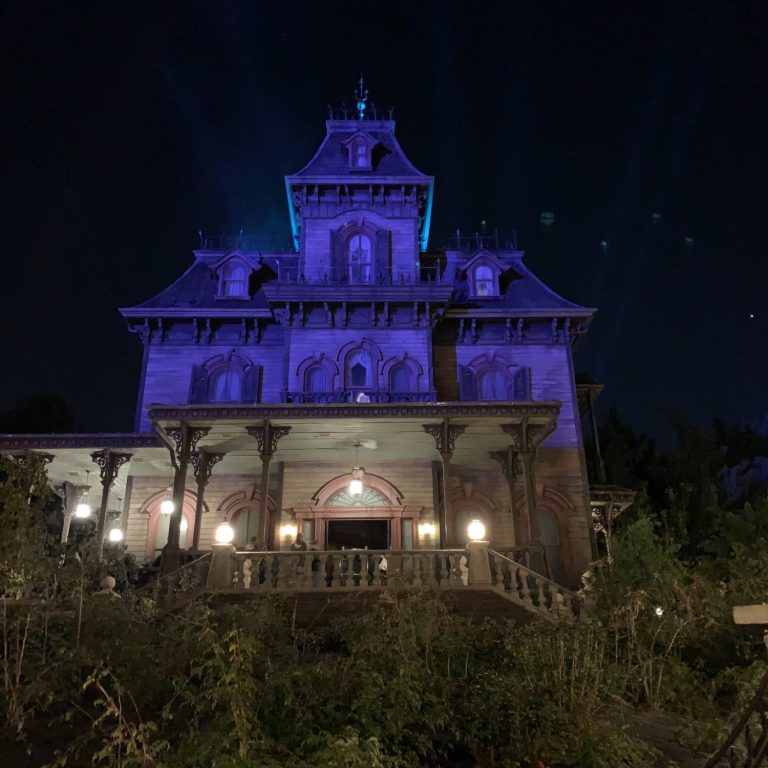 Phantom manor